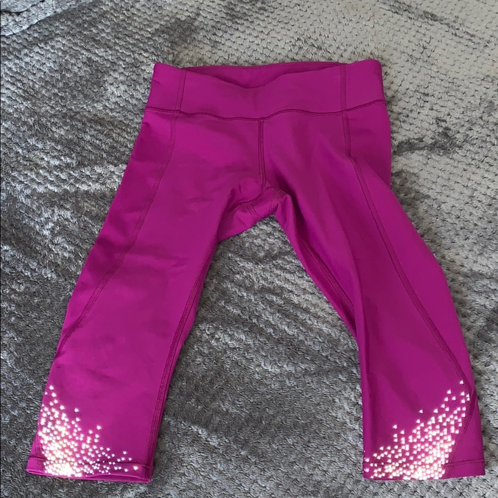 EUC Fuschia Lululemon Reflective Crop Leggings